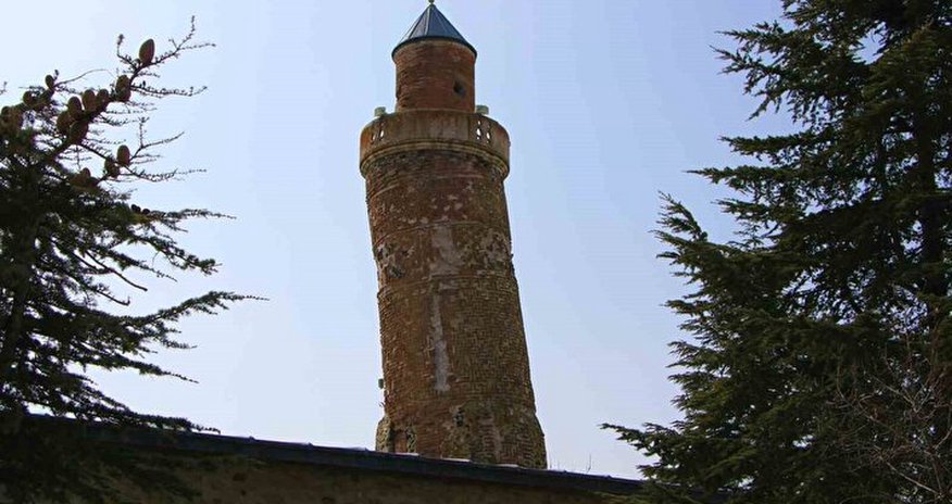 Türkiyədə 870 illik məscid üç böyük zəlzələ olsa da dağılmadı - Fotolar Türkiyədə 870 illik məscid üç böyük zəlzələ olsa da dağılmadı - Fotolar