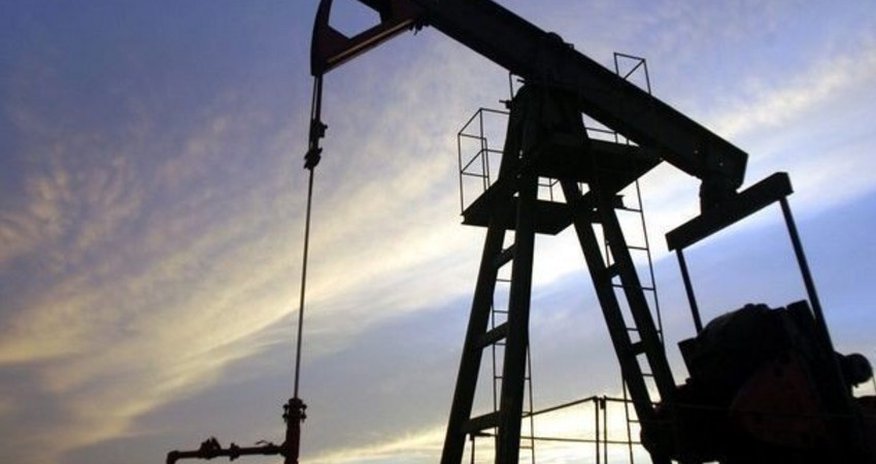 Азербайджанская нефть подешевела более чем на 3% Азербайджанская нефть подешевела более чем на 3%