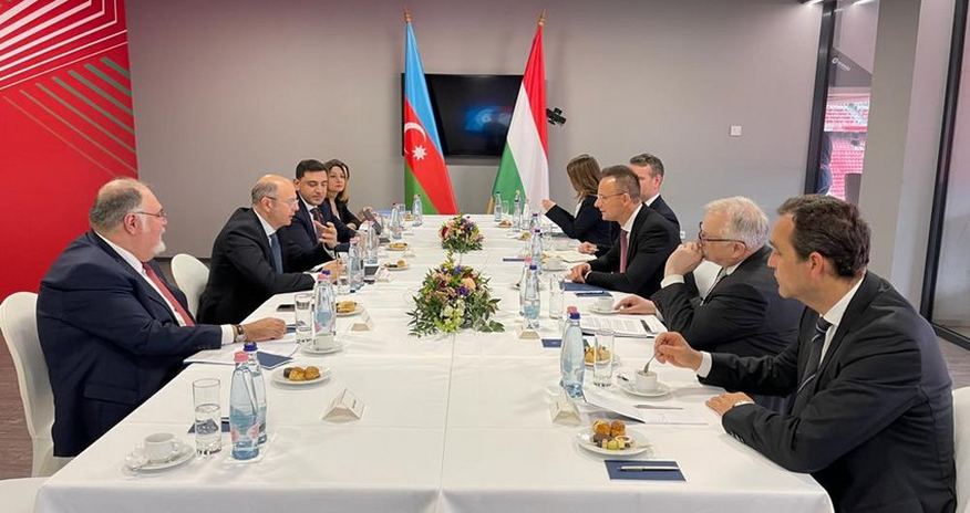 Парвиз Шахбазов: До конца года Азербайджан сможет поставлять газ в Венгрию Парвиз Шахбазов: До конца года Азербайджан сможет поставлять газ в Венгрию