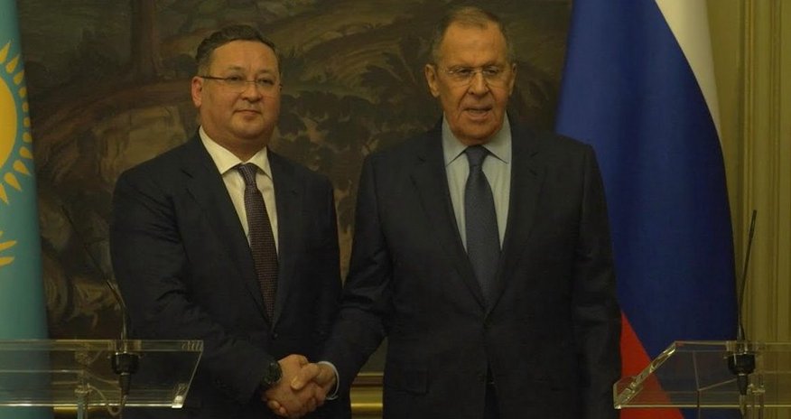 Lavrov qazaxıstanlı həmkarı ilə Xəzər dənizində əməkdaşlığı müzakirə edib Lavrov qazaxıstanlı həmkarı ilə Xəzər dənizində əməkdaşlığı müzakirə edib