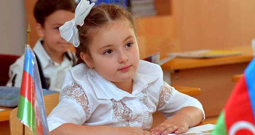 Bu məktəblər distant təhsilə keçir Bu məktəblər distant təhsilə keçir