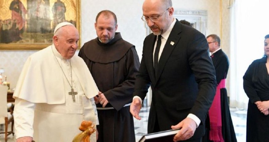 Ukrainian PM meets Pope in Vatican Ukrainian PM meets Pope in Vatican