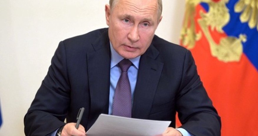 Путин пообещал направить в Турцию крупную помощь Путин пообещал направить в Турцию крупную помощь