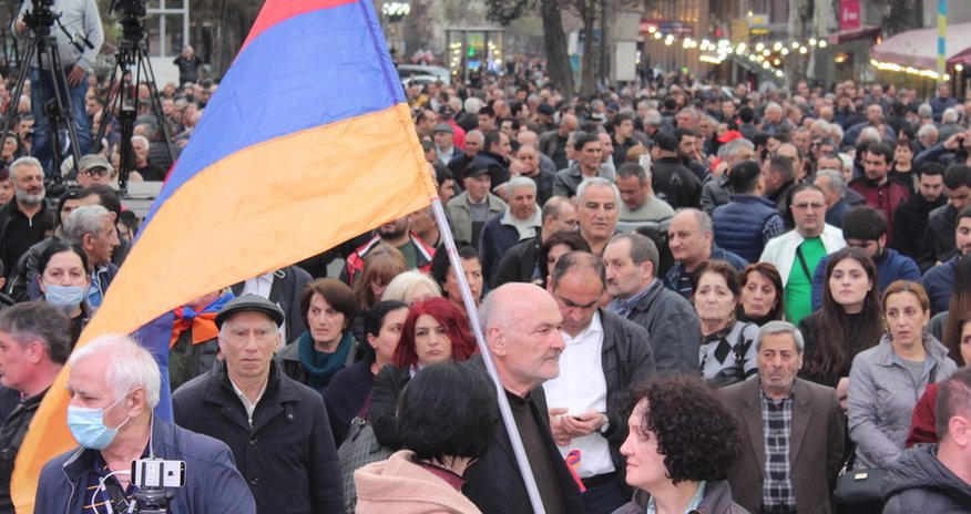 Родные погибших армянских солдат во II Карабахской войне требуют отставки Пашиняна Родные погибших армянских солдат во II Карабахской войне требуют отставки Пашиняна