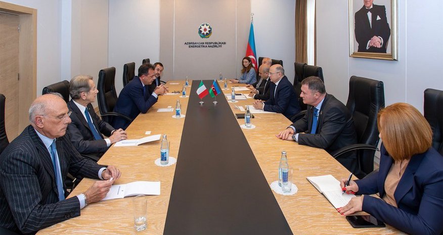 Energetika naziri İtaliya nümayəndə heyətini qəbul edib Energetika naziri İtaliya nümayəndə heyətini qəbul edib