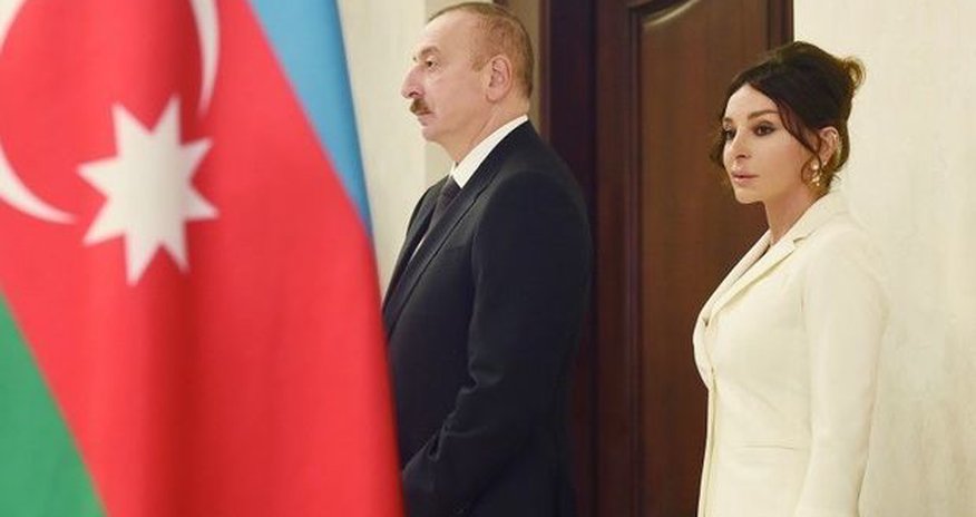 В Вильнюсе в честь Ильхама Алиева и Мехрибан Алиевой дан официальный ланч В Вильнюсе в честь Ильхама Алиева и Мехрибан Алиевой дан официальный ланч