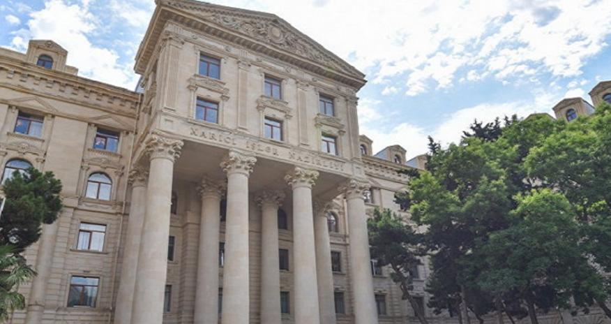 XİN Azərbaycan vətəndaşlarını İrana səfər etməməyə çağırıb XİN Azərbaycan vətəndaşlarını İrana səfər etməməyə çağırıb
