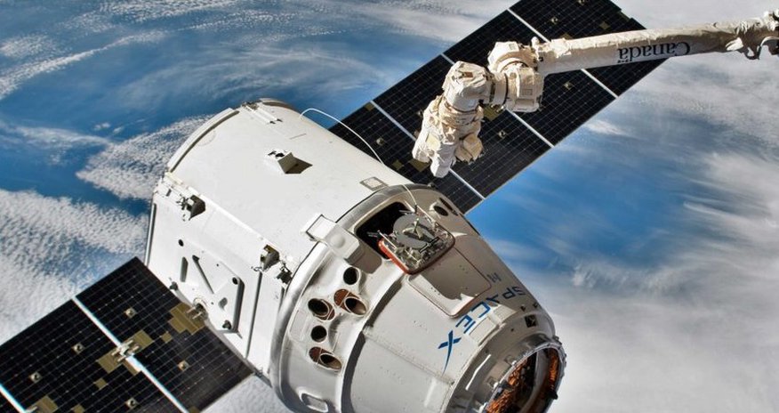 Грузовой корабль Cargo Dragon стартовал с космодрома во Флориде Грузовой корабль Cargo Dragon стартовал с космодрома во Флориде