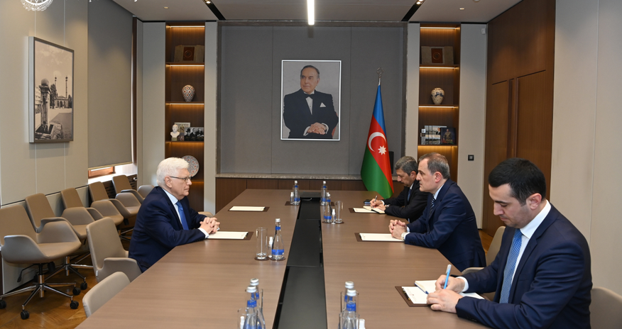 Nazir Rusiya səfirini diplomatik fəaliyyətinin bitməsi münasibətilə qəbul edib Nazir Rusiya səfirini diplomatik fəaliyyətinin bitməsi münasibətilə qəbul edib