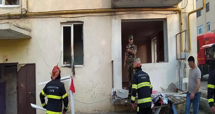 Siyəzəndə yaşayış binasında partlayış olub, 3 nəfər xəsarət alıb - FOTO - YENİLƏNİB Siyəzəndə yaşayış binasında partlayış olub, 3 nəfər xəsarət alıb - FOTO - YENİLƏNİB
