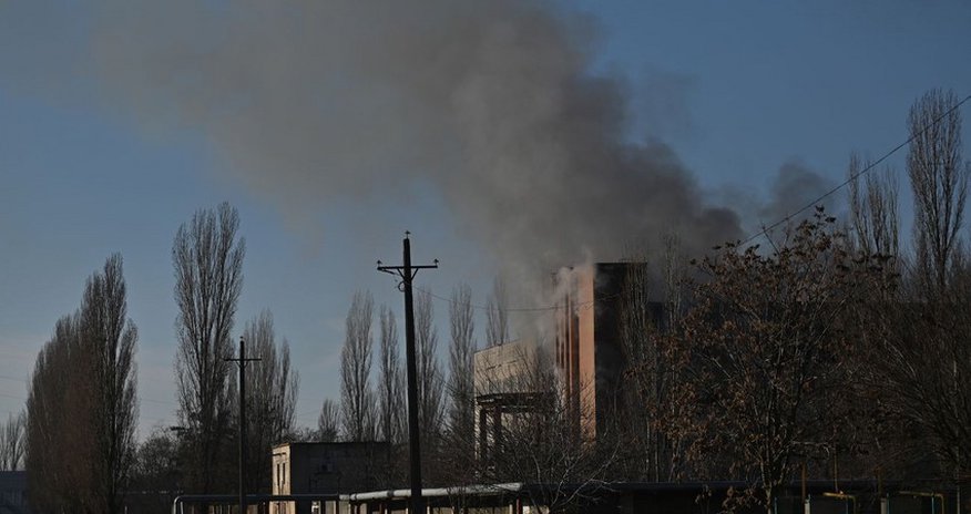 Russian army opens fire on Kherson, killing 2 and injuring 4 Russian army opens fire on Kherson, killing 2 and injuring 4