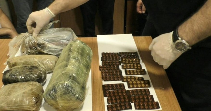 Cəlilabadda saxlanılan narkokuryerlərdən 10 kq-dan artıq narkotik aşkarlanıb Cəlilabadda saxlanılan narkokuryerlərdən 10 kq-dan artıq narkotik aşkarlanıb