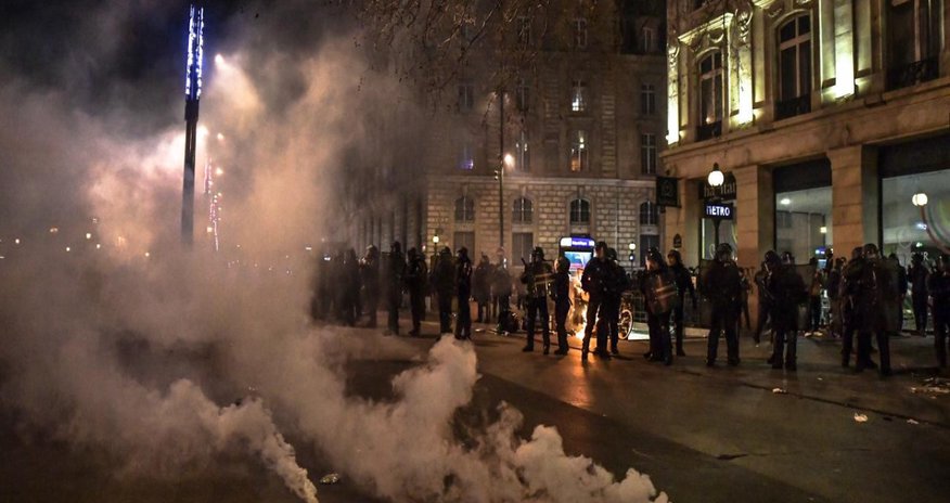 Во Франции введут ограничения в движение автобусов и трамваев Во Франции введут ограничения в движение автобусов и трамваев