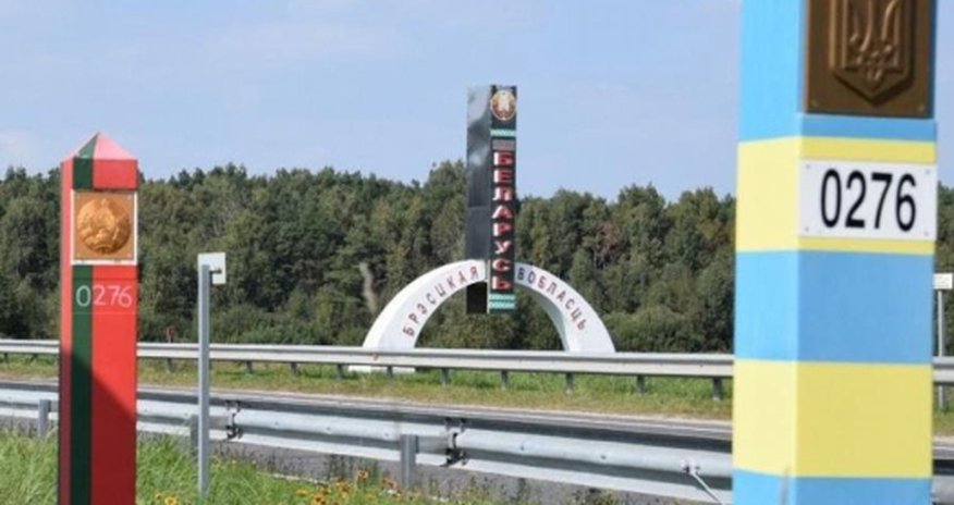Украина усиливает границу с Беларусью Украина усиливает границу с Беларусью