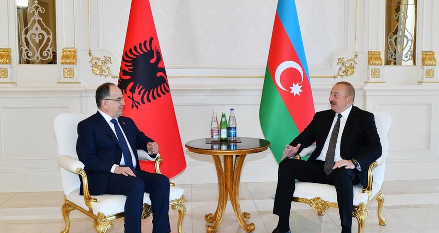Azərbaycan və Albaniya prezidentlərinin təkbətək görüşü keçirilib Azərbaycan və Albaniya prezidentlərinin təkbətək görüşü keçirilib