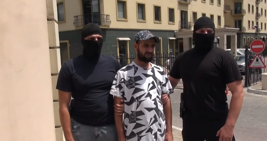 Əfqanıstan vətəndaşı Bakıda səfirlik binasında terror aktı törətmək istəyib - DTX/VİDEO Əfqanıstan vətəndaşı Bakıda səfirlik binasında terror aktı törətmək istəyib - DTX/VİDEO