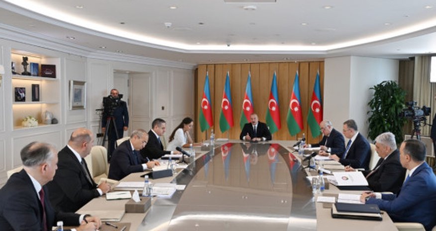Qarabağ və Şərqi Zəngəzurun bərpasına 12 mlrd manat ayrılacaq - İlham Əliyev Qarabağ və Şərqi Zəngəzurun bərpasına 12 mlrd manat ayrılacaq - İlham Əliyev