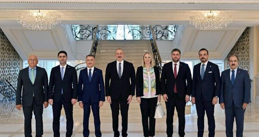 İlham Əliyev TBMM-in komitə sədrini qəbul edib İlham Əliyev TBMM-in komitə sədrini qəbul edib
