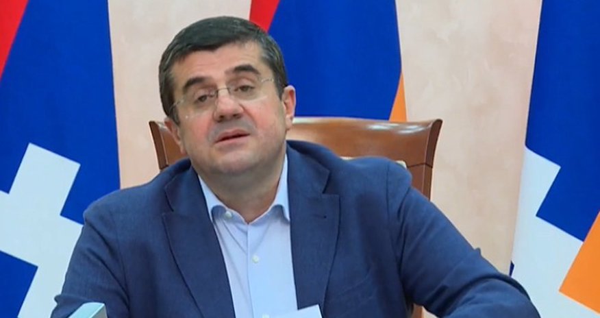 Araik Arutyunyan Xankəndində keçirdiyi aksiyanı dayandırıb Araik Arutyunyan Xankəndində keçirdiyi aksiyanı dayandırıb