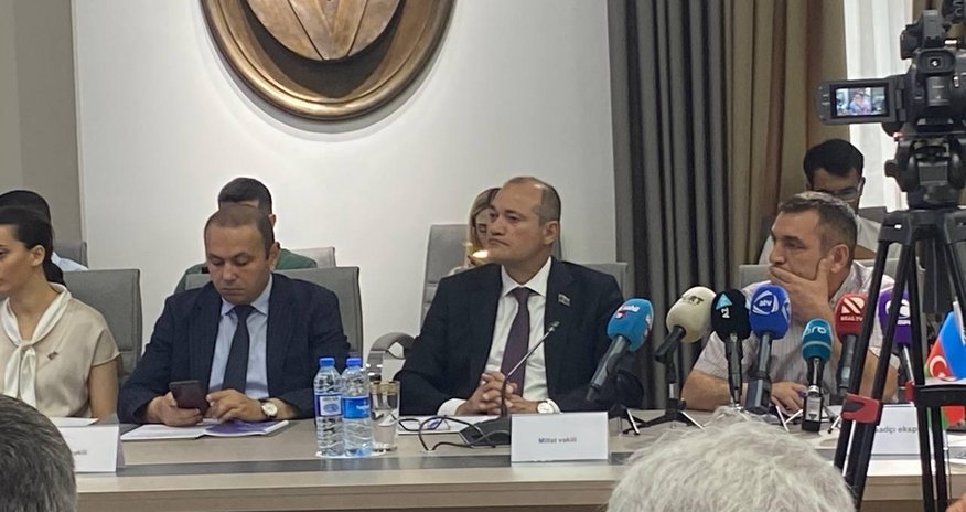 Bankların fəaliyyətinə nəzarət olmalıdır - Razi Nurullayev Bankların fəaliyyətinə nəzarət olmalıdır - Razi Nurullayev