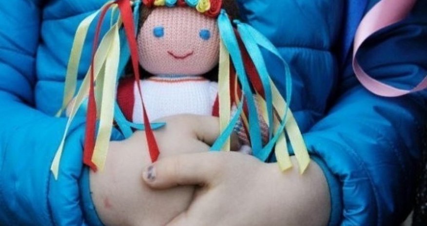 В Украине из-за войны погибли 500 детей В Украине из-за войны погибли 500 детей
