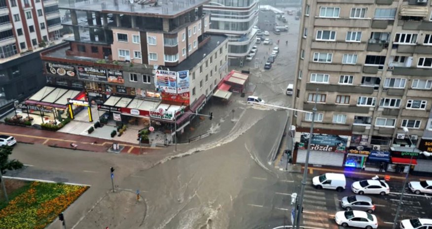 Türkiyənin 19 vilayətində güclü yağışlarla əlaqədar xəbərdarlıq edilib Türkiyənin 19 vilayətində güclü yağışlarla əlaqədar xəbərdarlıq edilib