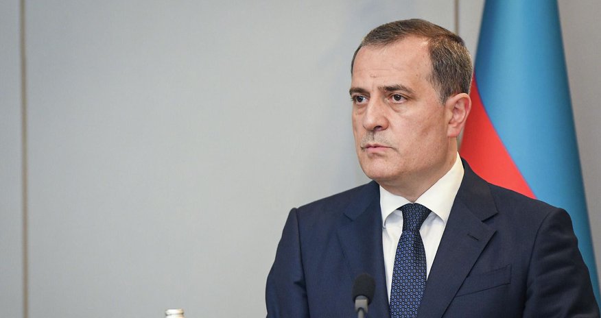 Ceyhun Bayramov Macarıstana rəsmi səfərə gedib Ceyhun Bayramov Macarıstana rəsmi səfərə gedib