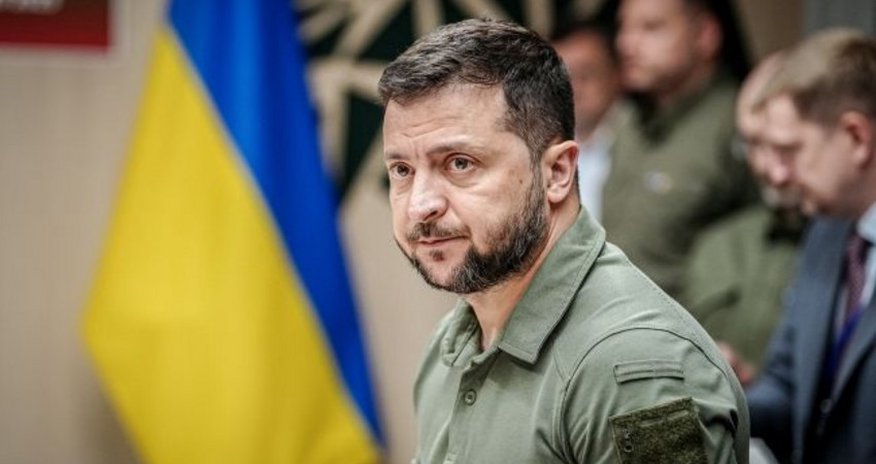 Зеленский: Из-за ракетной атаки в Донецкой области погибли 16 человек Зеленский: Из-за ракетной атаки в Донецкой области погибли 16 человек