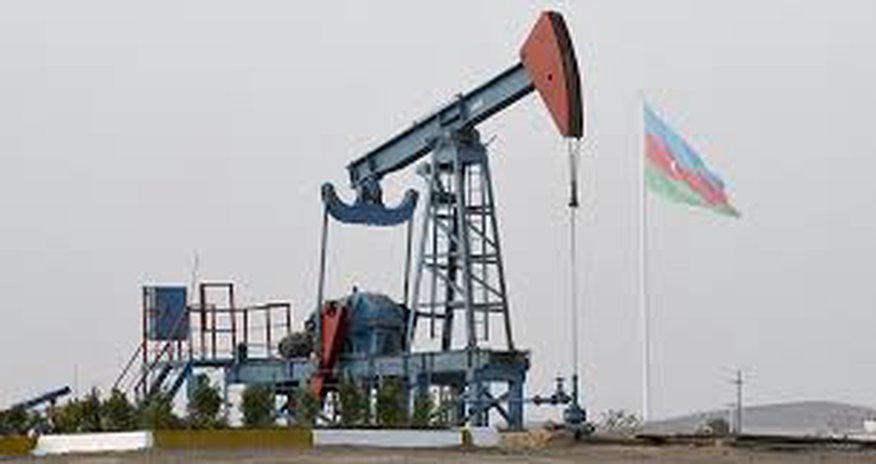 Цена на азербайджанскую нефть упала до 85 долларов Цена на азербайджанскую нефть упала до 85 долларов