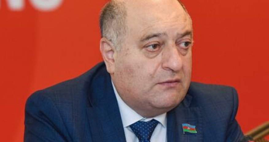 Азербайджанцам пообещали европейские зарплаты и пенсии Азербайджанцам пообещали европейские зарплаты и пенсии