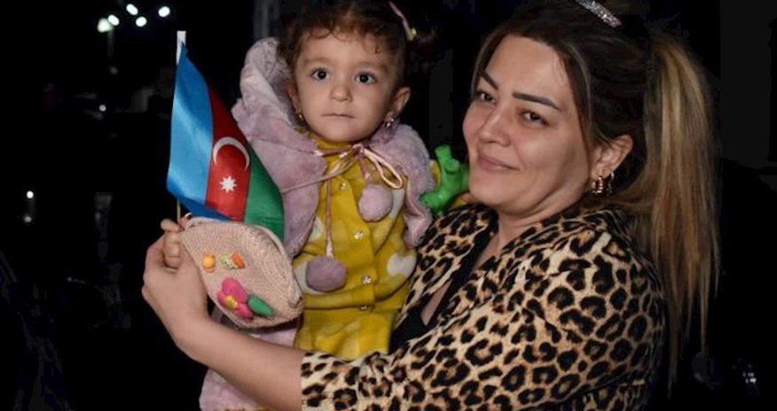 Daha 25 ailə Zabux kəndinə yola salınıb Daha 25 ailə Zabux kəndinə yola salınıb