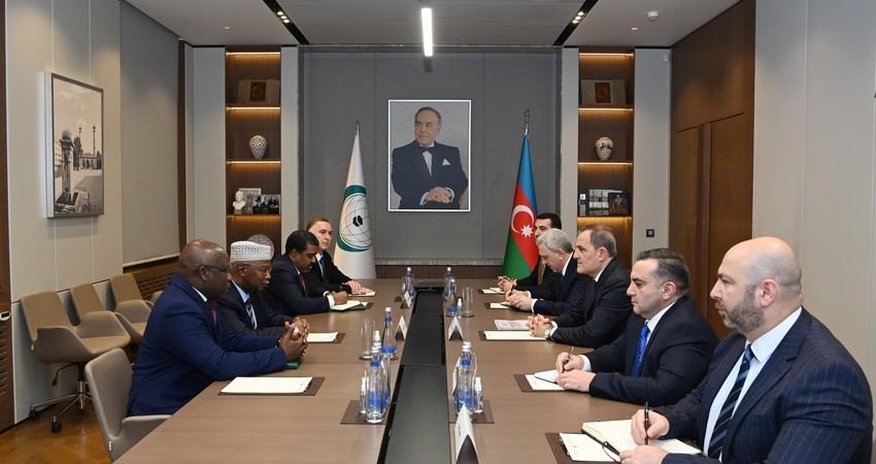 Ceyhun Bayramov İslam Əməkdaşlıq Təşkilatının Baş katibi ilə görüşüb Ceyhun Bayramov İslam Əməkdaşlıq Təşkilatının Baş katibi ilə görüşüb