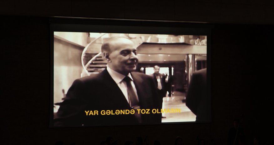 Yelo Bank-da Ümummilli liderə həsr olunmuş konsert keçirilib Yelo Bank-da Ümummilli liderə həsr olunmuş konsert keçirilib