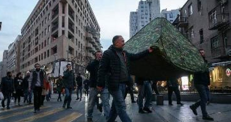 В Ереване требуют отставки Пашиняна В Ереване требуют отставки Пашиняна