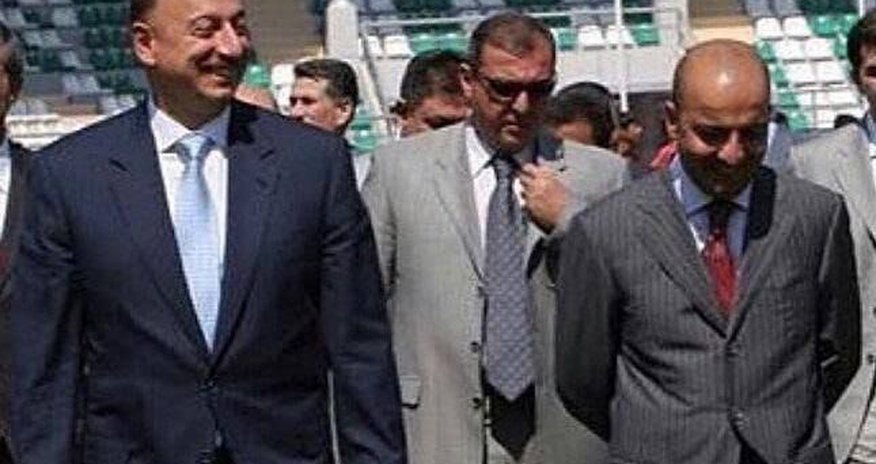 Mübariz Mənsimov Prezident seçkilərində İlham Əliyevə dəstək olacağını açıqlayıb Mübariz Mənsimov Prezident seçkilərində İlham Əliyevə dəstək olacağını açıqlayıb