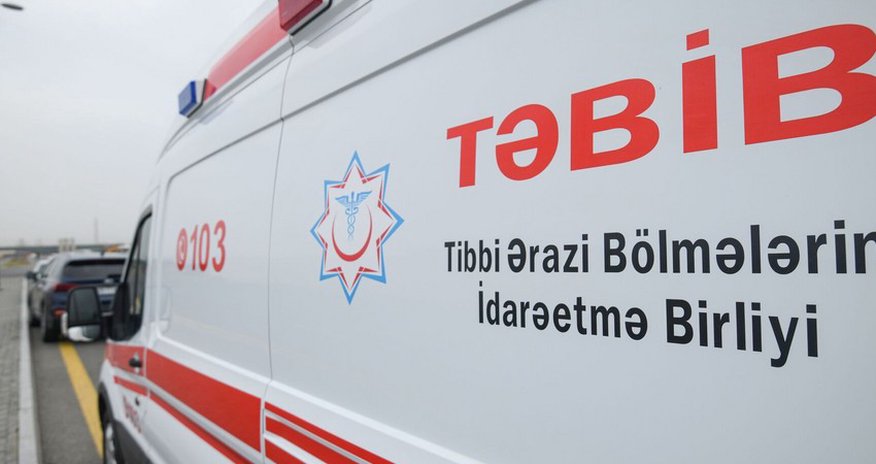 3 people injured in Baku due to strong winds, one in serious condition 3 people injured in Baku due to strong winds, one in serious condition