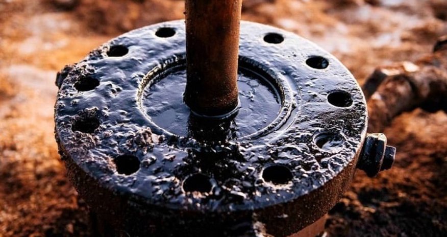 Azerbaijani oil price drops below $82 Azerbaijani oil price drops below $82