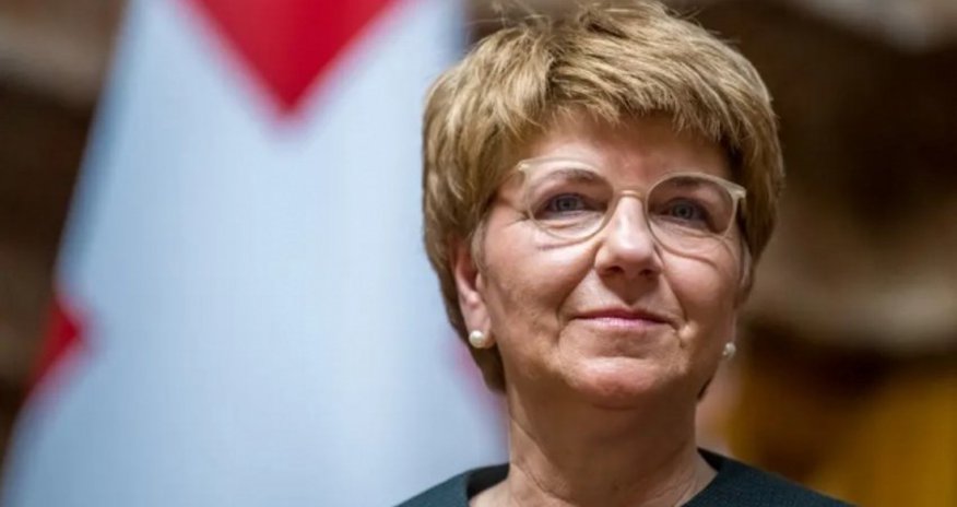 В Швейцарии официально сменился президент В Швейцарии официально сменился президент