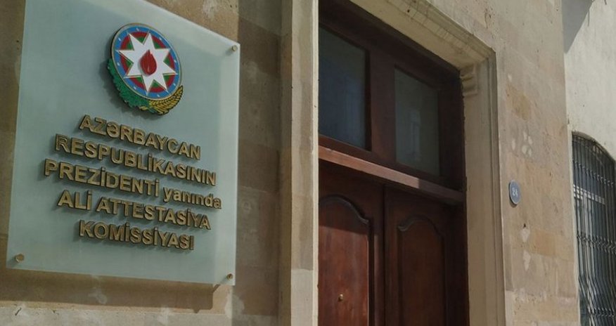 В прошлом году в Азербайджане степень доктора философии получили свыше 500 человек В прошлом году в Азербайджане степень доктора философии получили свыше 500 человек