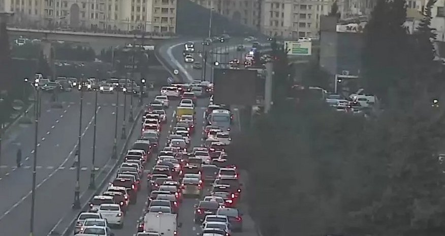 Bu yollarda tıxac var - Siyahı Bu yollarda tıxac var - Siyahı