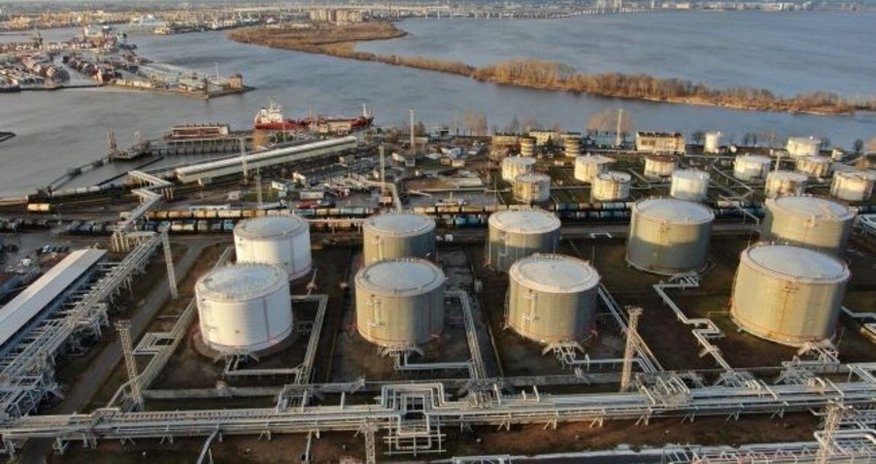 Ukrainian intelligence attacks oil depot in St. Petersburg with drones Ukrainian intelligence attacks oil depot in St. Petersburg with drones