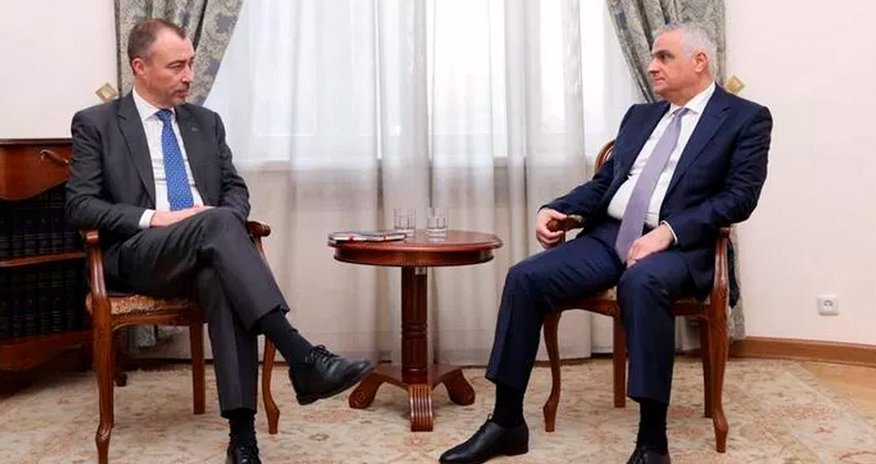 EU special rep, Armenian deputy PM discuss peace in South Caucasus EU special rep, Armenian deputy PM discuss peace in South Caucasus