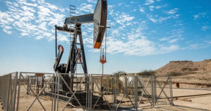 Цены на нефть опустились после трехпроцентного подъема накануне Цены на нефть опустились после трехпроцентного подъема накануне