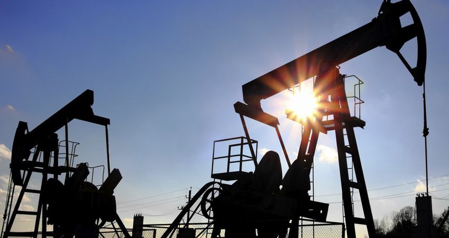 World oil prices decrease slightly World oil prices decrease slightly