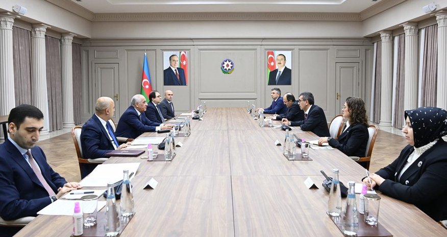 Əli Əsədov Türkiyə milli təhsil naziri ilə görüşüb Əli Əsədov Türkiyə milli təhsil naziri ilə görüşüb