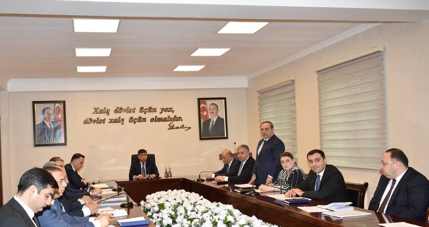 İcra başçısı sakinləri qəbul edib İcra başçısı sakinləri qəbul edib