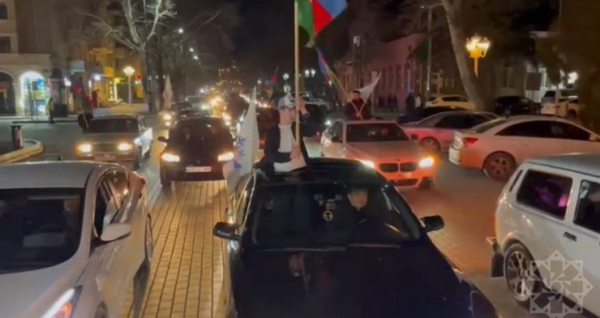 В регионах Азербайджана люди вышли на улицы: Да здравствует Алиев! В регионах Азербайджана люди вышли на улицы: Да здравствует Алиев!