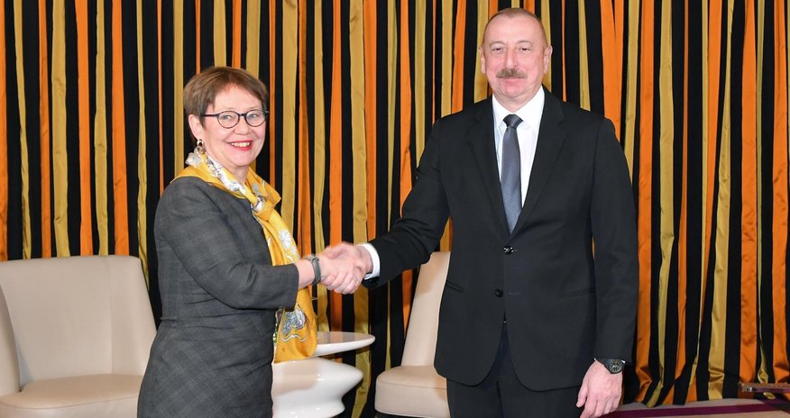 İlham Əliyev Münxendə Avropa Yenidənqurma və İnkişaf Bankının prezidenti ilə görüşüb İlham Əliyev Münxendə Avropa Yenidənqurma və İnkişaf Bankının prezidenti ilə görüşüb