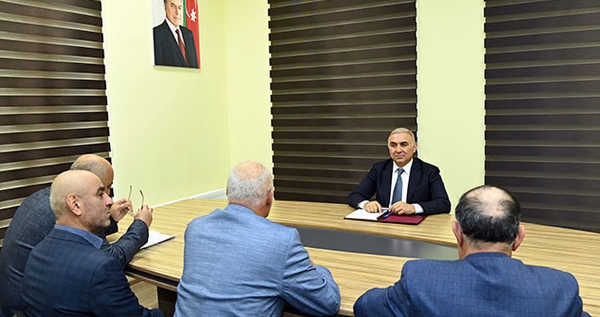 Vüqar Əhmədov Masallıda vətəndaşları qəbul edib Vüqar Əhmədov Masallıda vətəndaşları qəbul edib