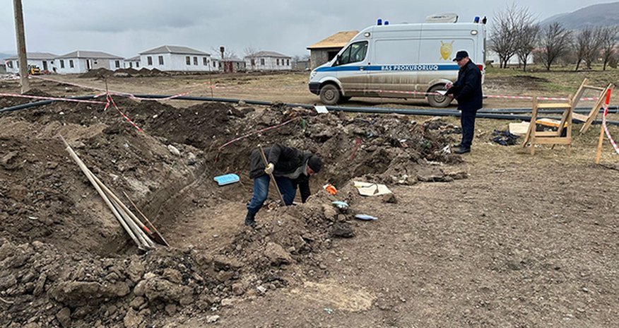 Число человеческих останков, обнаруженных в массовом захоронении в Ходжалы, достигло 14 Число человеческих останков, обнаруженных в массовом захоронении в Ходжалы, достигло 14
